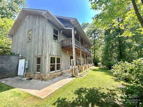 219 Sandalwood Drive, Whittier, NC 28789