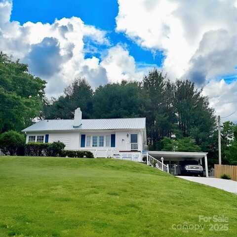 346 Eastover Circle NE, Lenoir, NC 28645