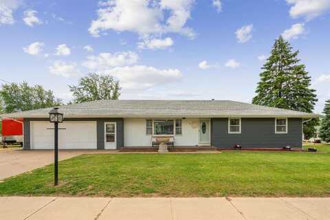 901 Lisa, Maquoketa, IA 52060