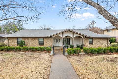 Country Club, ARLINGTON, TX 76013
