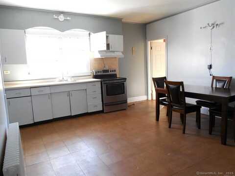 33 Vista Place, Waterbury, CT 06708