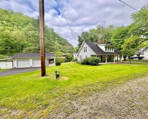 55 Old Bridge RD, Staffordsville, KY 41256