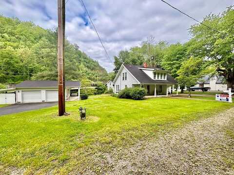 55 Old Bridge RD, Staffordsville, KY 41256