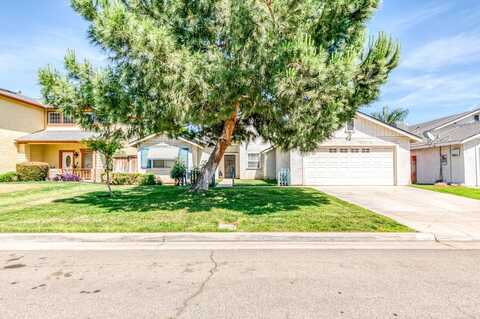 2670 Katy Avenue N, Fresno, CA 93722