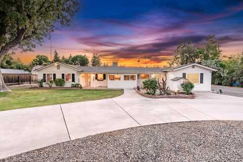 4445 Arthur Avenue N, Fresno, CA 93705