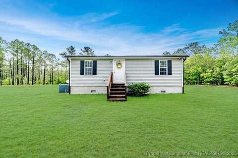 988 Nighthawk Loop, Aberdeen, NC 28315