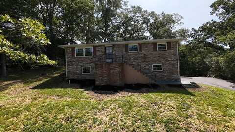42 Travis Road, Rossville, GA 30741