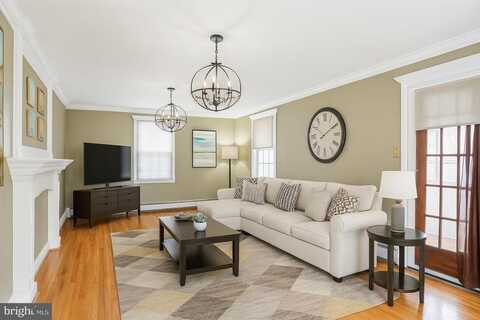 430 W PALMER STREET, MORRISVILLE, PA 19067