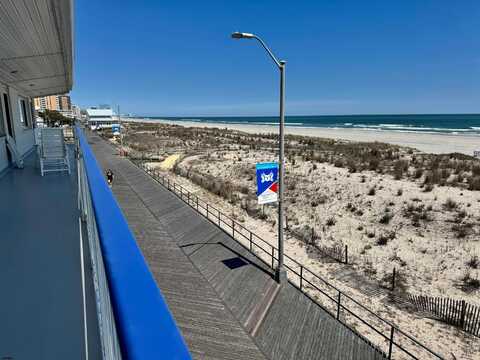 111 S Dudley Ave, Ventnor City, NJ 08406
