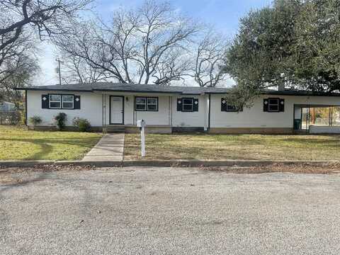 Avenue L, CLIFTON, TX 76634
