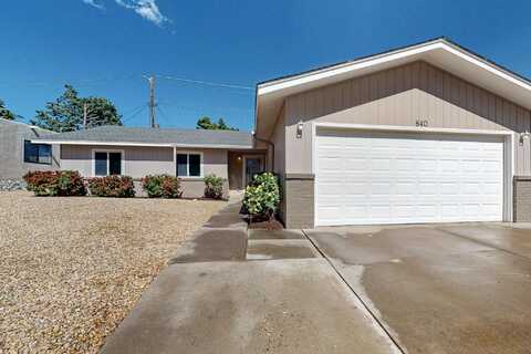 840 PAWNEE Street NE, Albuquerque, NM 87123