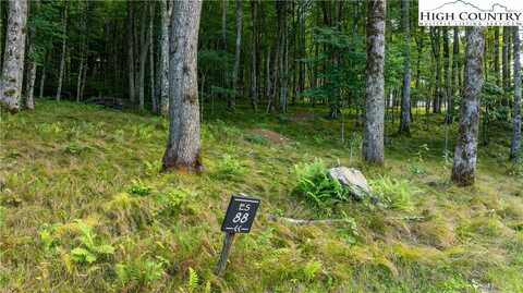 ES88 Lands End Trail, Banner Elk, NC 28604