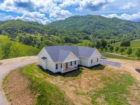 70 Knox Best St, Clyde, NC 28721