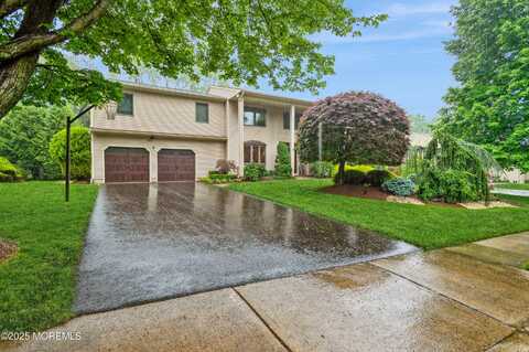 5 Stone Lane, Marlboro, NJ 07746