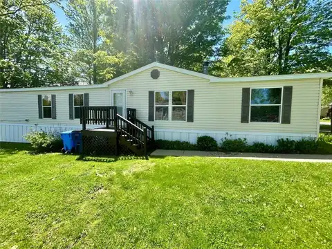 331 HOLLY PARK Drive, Erie, PA 16509