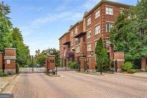 1735 Peachtree, Atlanta, GA 30309