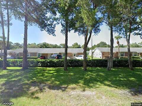 Fairway Court #C, DELAND, FL 32724