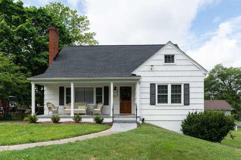 415 CHERRY AVE, WAYNESBORO, VA 22980