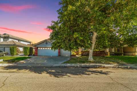 2553 Gemstone Avenue, Palmdale, CA 93551