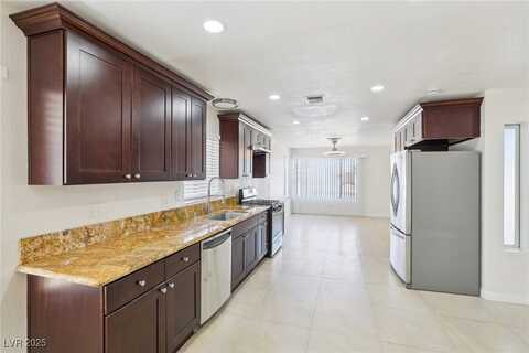 7139 Mountain Moss Drive, Las Vegas, NV 89147