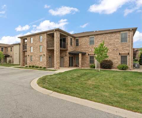 1367 Prairie Drive, Crown Point, IN 46307