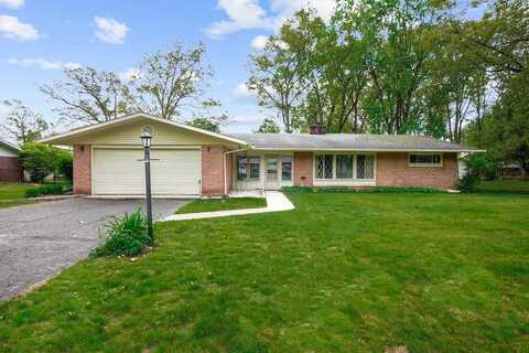 409 W Fairoaks Drive, Kouts, IN 46347