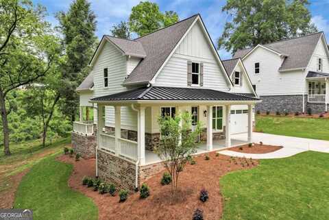210 College, Commerce, GA 30529
