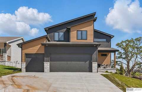17542 Potter Street, Bennington, NE 68007