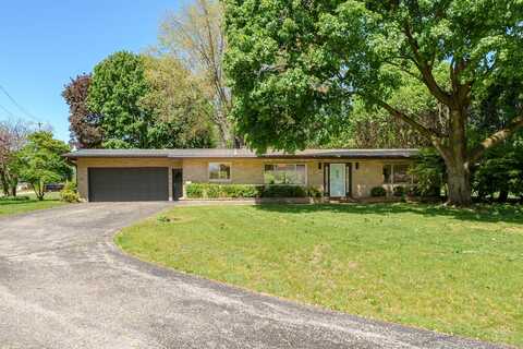 520 N West Street, Coloma, MI 49038