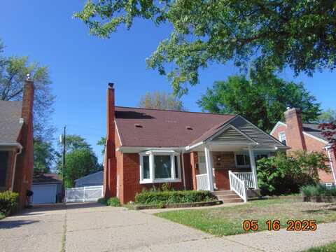 10114 Lincoln Drive, Huntington Woods, MI 48070