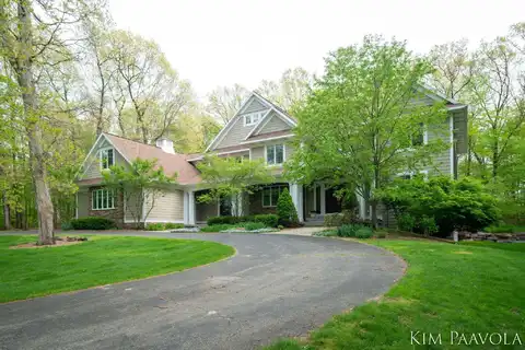 3099 Pickford Drive SE, Ada, MI 49301
