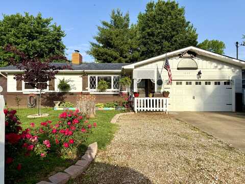 1227 S Airwood Avenue, Springfield, MO 65804
