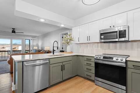 1701 Paradise Landing Road, Kimberling City, MO 65686