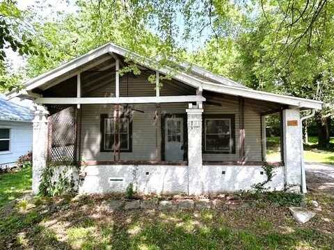 2238 N Rogers Avenue, Springfield, MO 65803