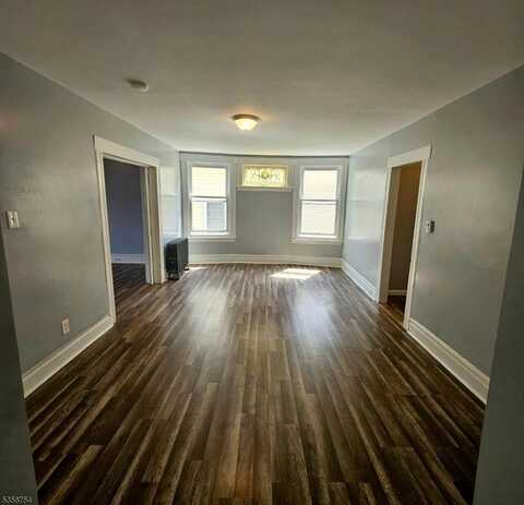 433 Washington Ave, Belleville, NJ 07109