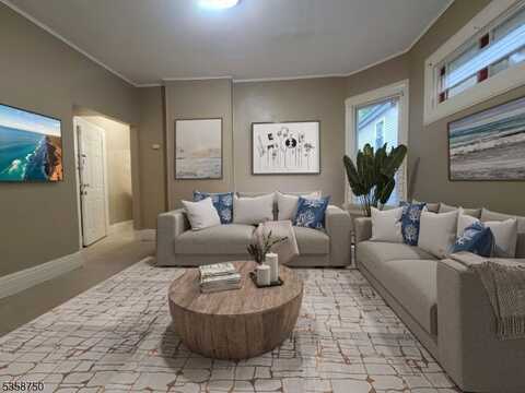 94 S 10Th St, Newark, NJ 07107