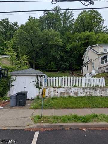 undefined, Clifton, NJ 07013