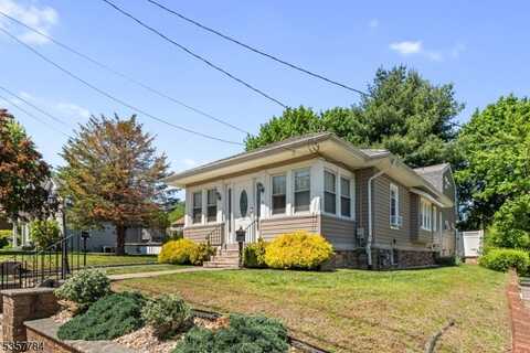 40 Laura Ave, Nutley, NJ 07110