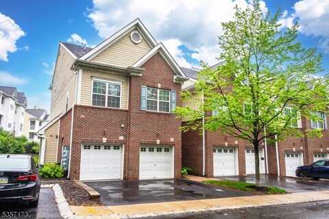 99 Taft Ln, Morristown, NJ 07960