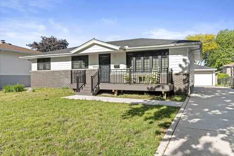 9210 Woodward Avenue, Highland, IN 46322