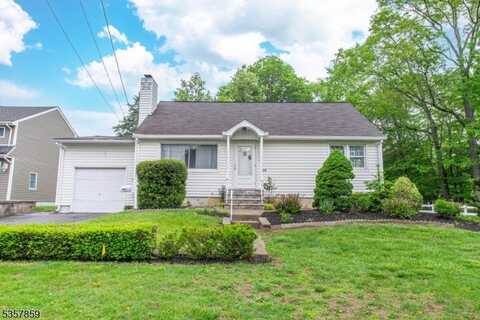 25 Pequannock Ave, Pequannock, NJ 07440