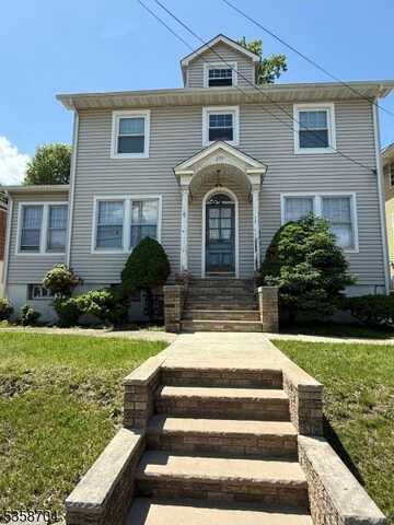 375 Southside Ave, Haledon, NJ 07508