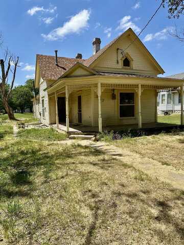 327 S 2nd St, Osborne, KS 67473