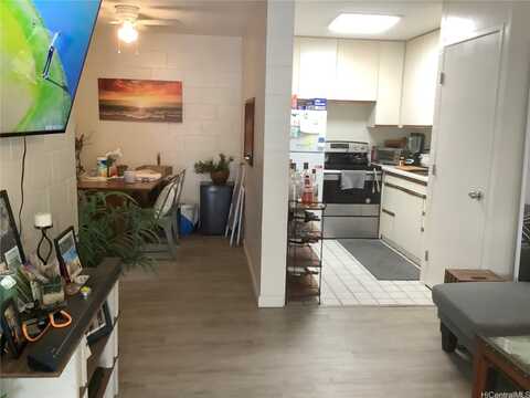 1330 Wilder Avenue, Honolulu, HI 96822