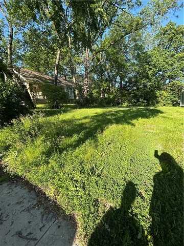 6821 Walrond Avenue, Kansas City, MO 64132