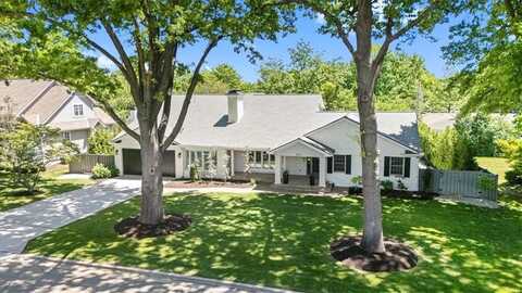 5911 Howe Drive, Fairway, KS 66205
