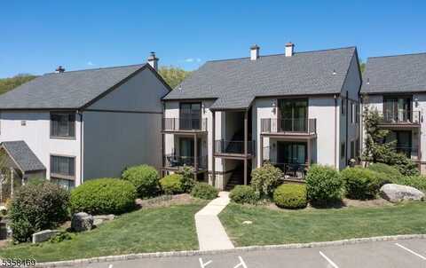 16312 Dell Pl, Stanhope, NJ 07874