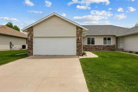 827 Dorchester Place NE, CedarRapids, IA 52402