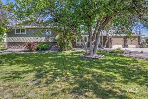 6520 Cherry Ln, Nampa, ID 83687