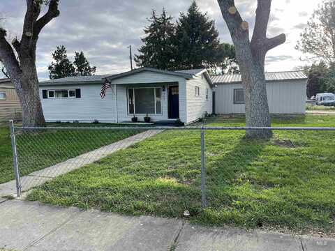 317 Baker Drive, Mountain Home, ID 83647
